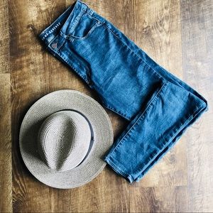 Articles of Society | High-waisted Jeans